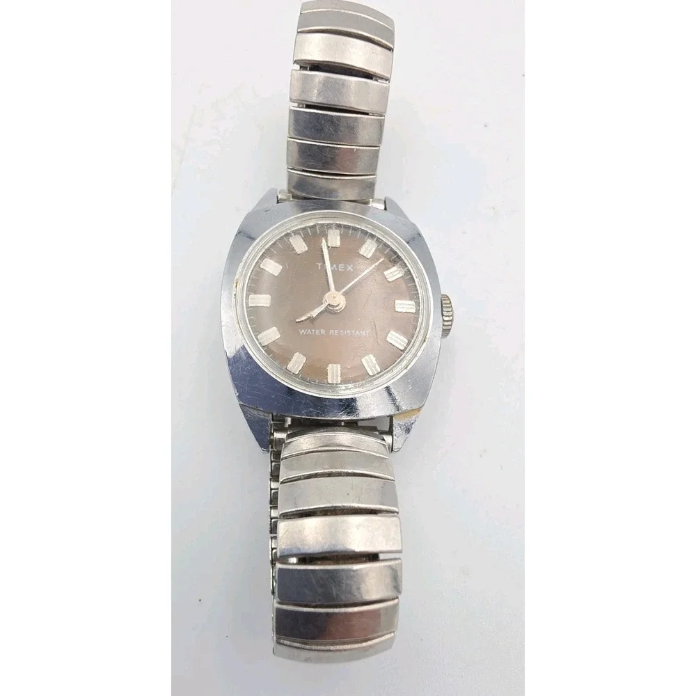Vintage Timex 17 Jewels Ladies Watch Mechanical Windup Silver Tone Black Working